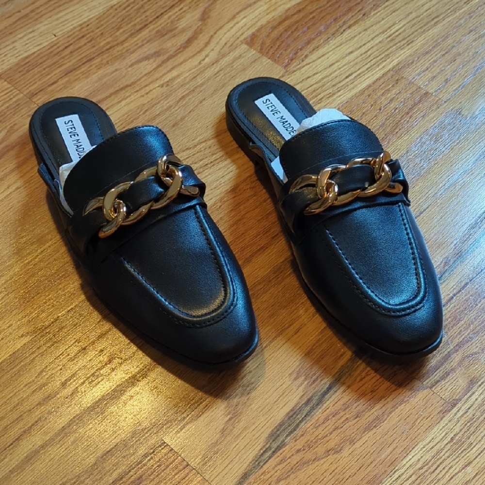 Steve Madden Black Mules with Gold Chain